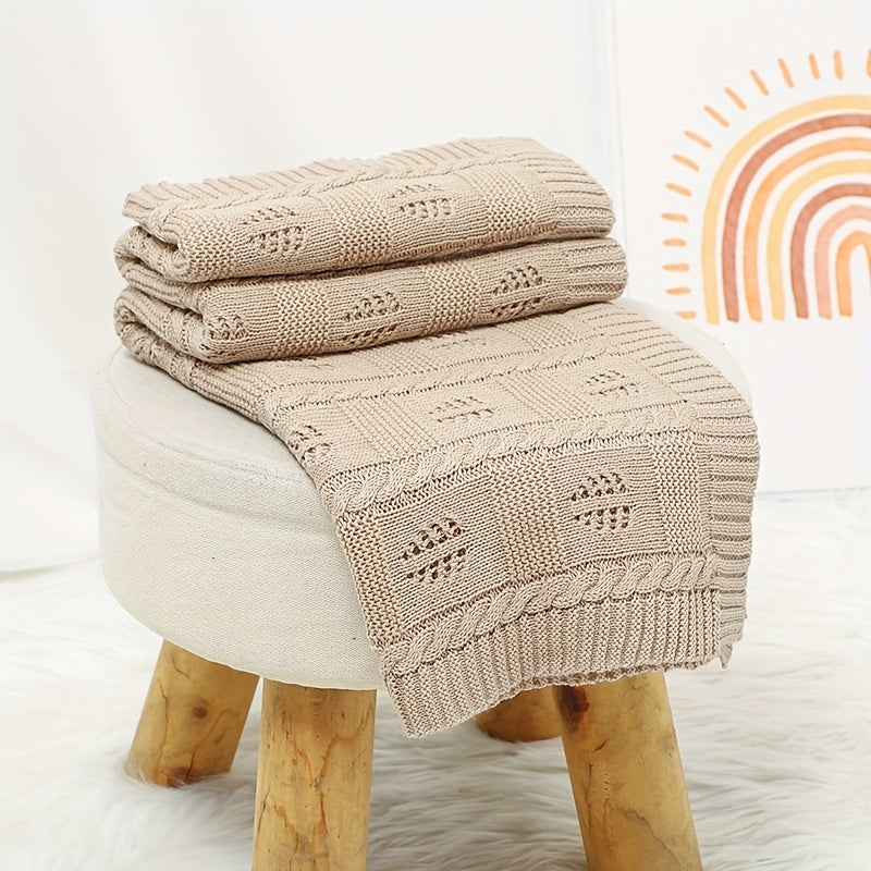 Couverture bébé en tricot torsadé – Beige