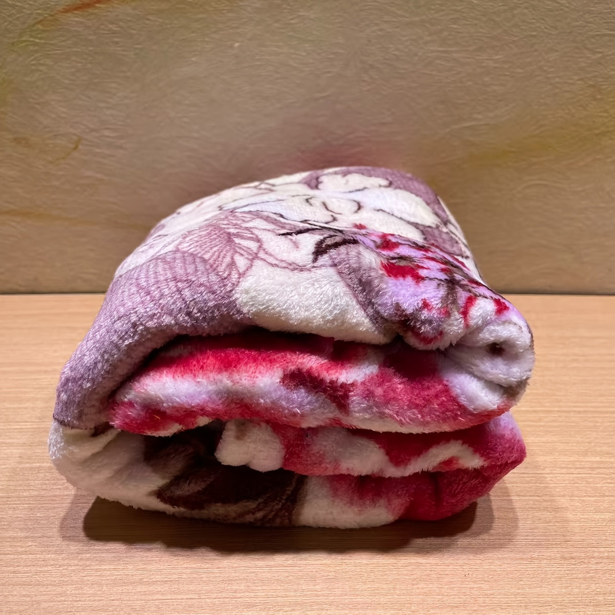 Plaid polaire imprimé fleurs rouges