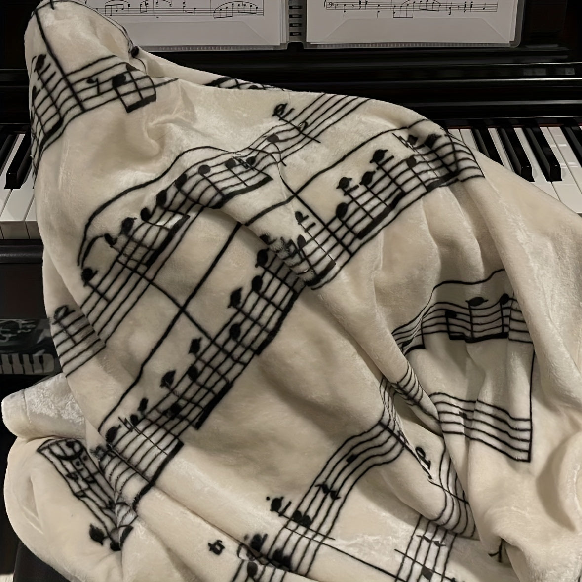 Plaid cachemire imprimé partition musicale, détail Image