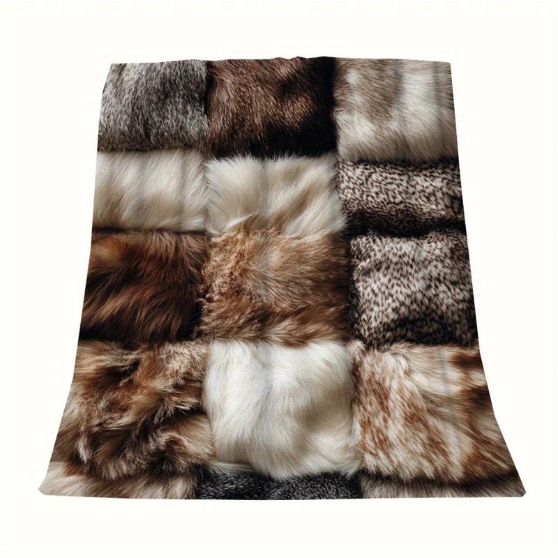 Plaid fausse fourrure patchwork marron gris blanc, à plat