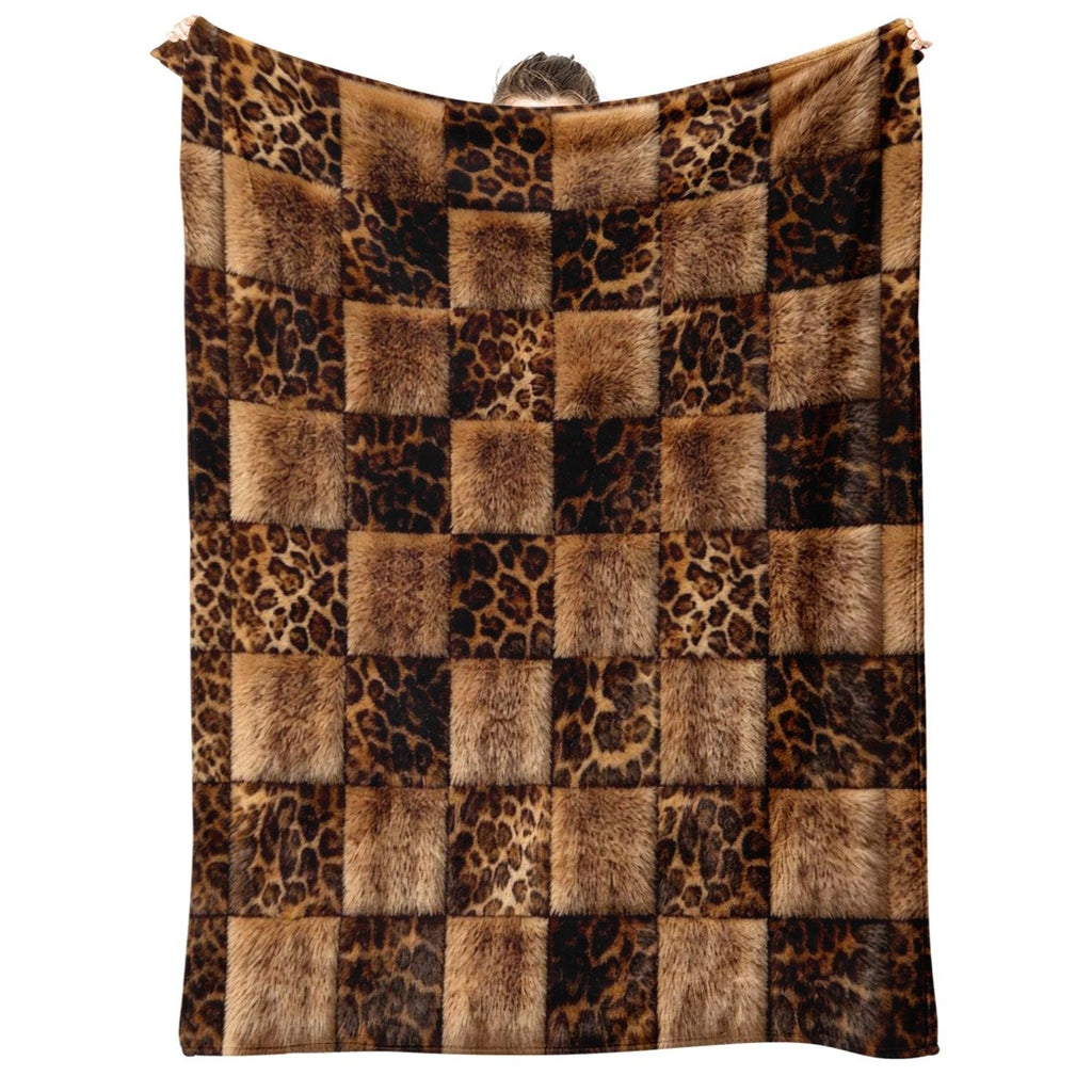 Plaid léopard patchwork fausse fourrure, déployé