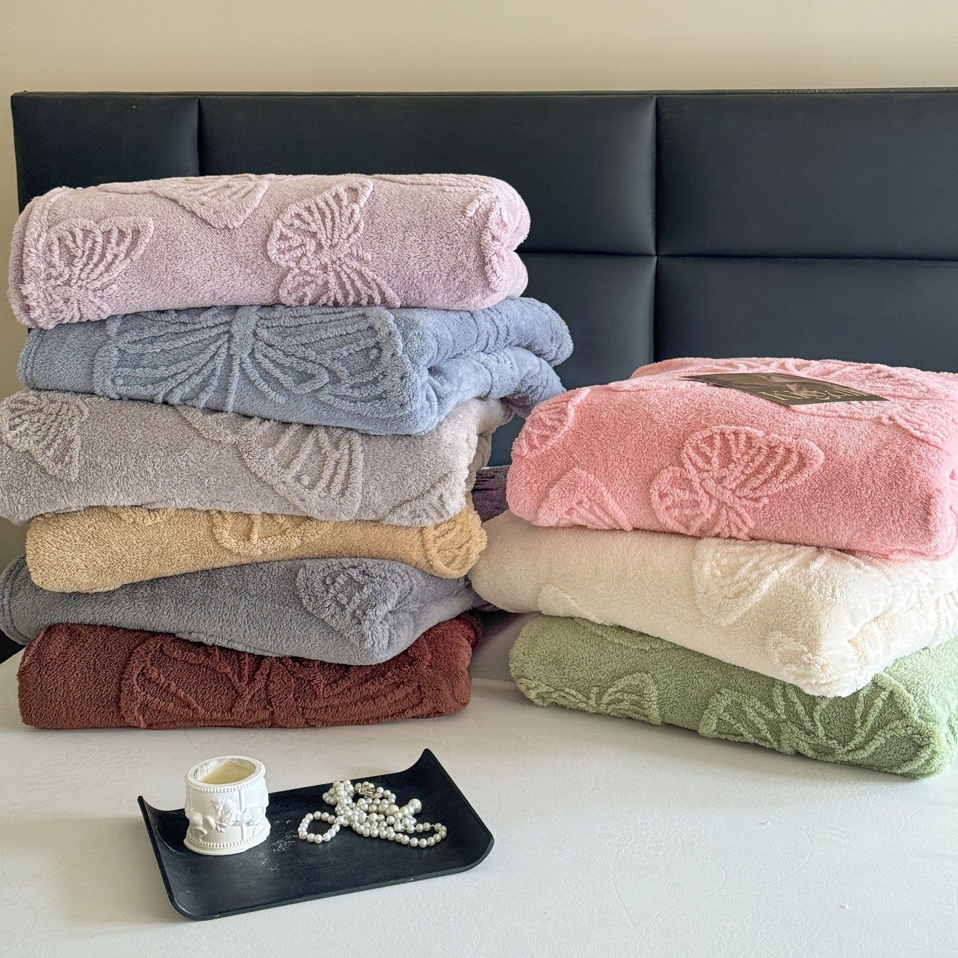 1pc Couverture en Flanelle Jacquard Printemps t Petite Jet Artisanat Jacquard Exquis Velours Double Face Couleur Unie Pure Convient pour Couverture de Bureau dt Couverture de Sieste Drap de Lit Double Disponible en Plusieurs Tailles et Couleu